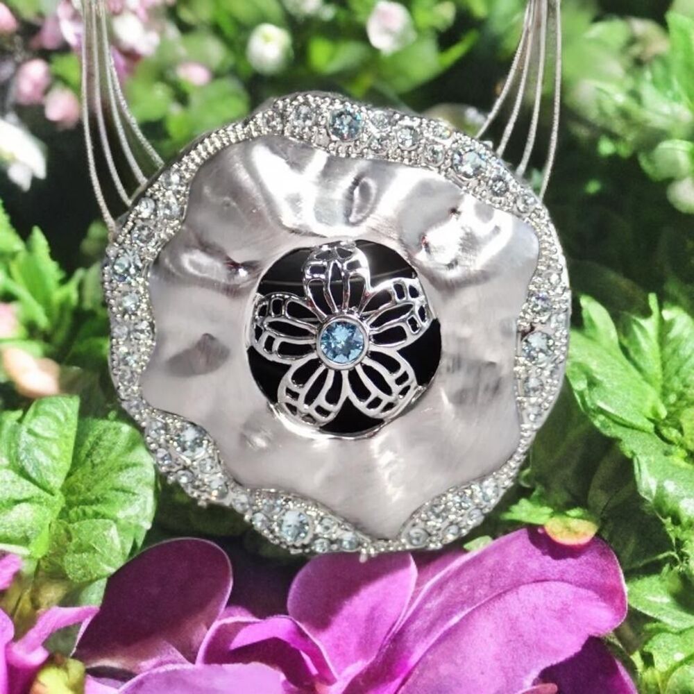 Touchstone Crystal TC Sand Dollar Silver Pendant Necklace Swarovski Blue Crystal